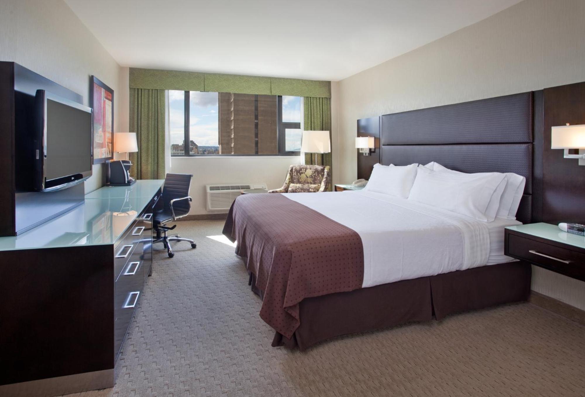Holiday Inn Vancouver-Centre Broadway By Ihg Exterior foto