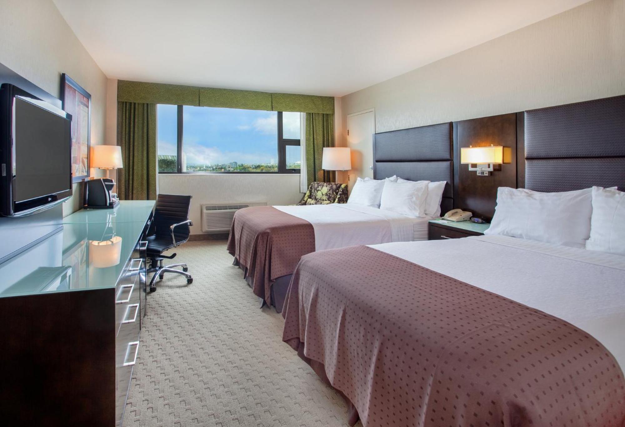Holiday Inn Vancouver-Centre Broadway By Ihg Exterior foto